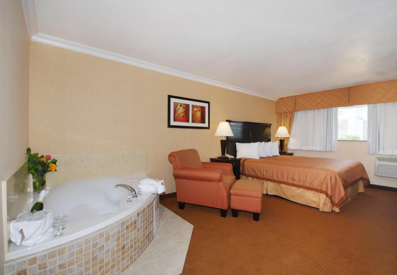 Pasadena Rose & Crown Hotel Δωμάτιο φωτογραφία