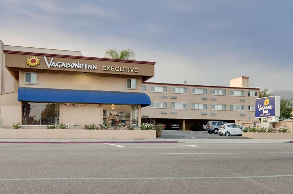 Pasadena Rose & Crown Hotel Εξωτερικό φωτογραφία
