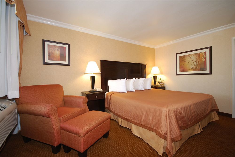 Pasadena Rose & Crown Hotel Εξωτερικό φωτογραφία