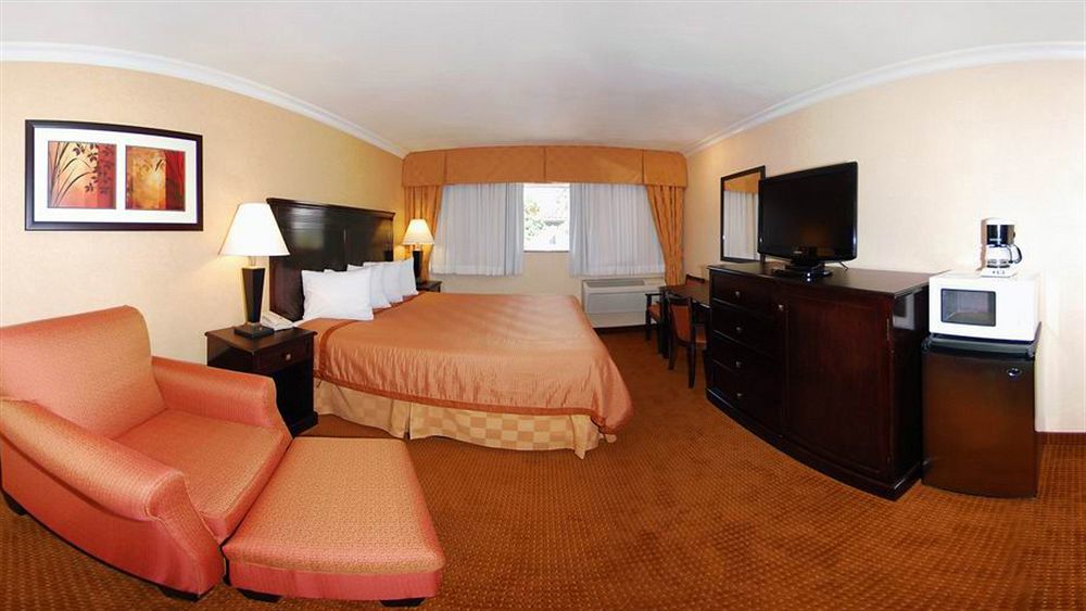 Pasadena Rose & Crown Hotel Εξωτερικό φωτογραφία