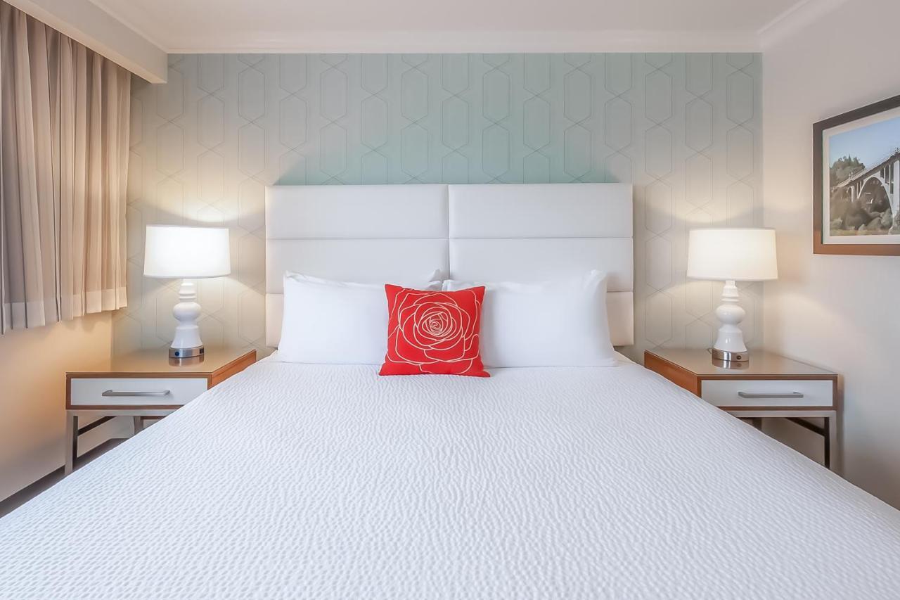 Pasadena Rose & Crown Hotel Εξωτερικό φωτογραφία